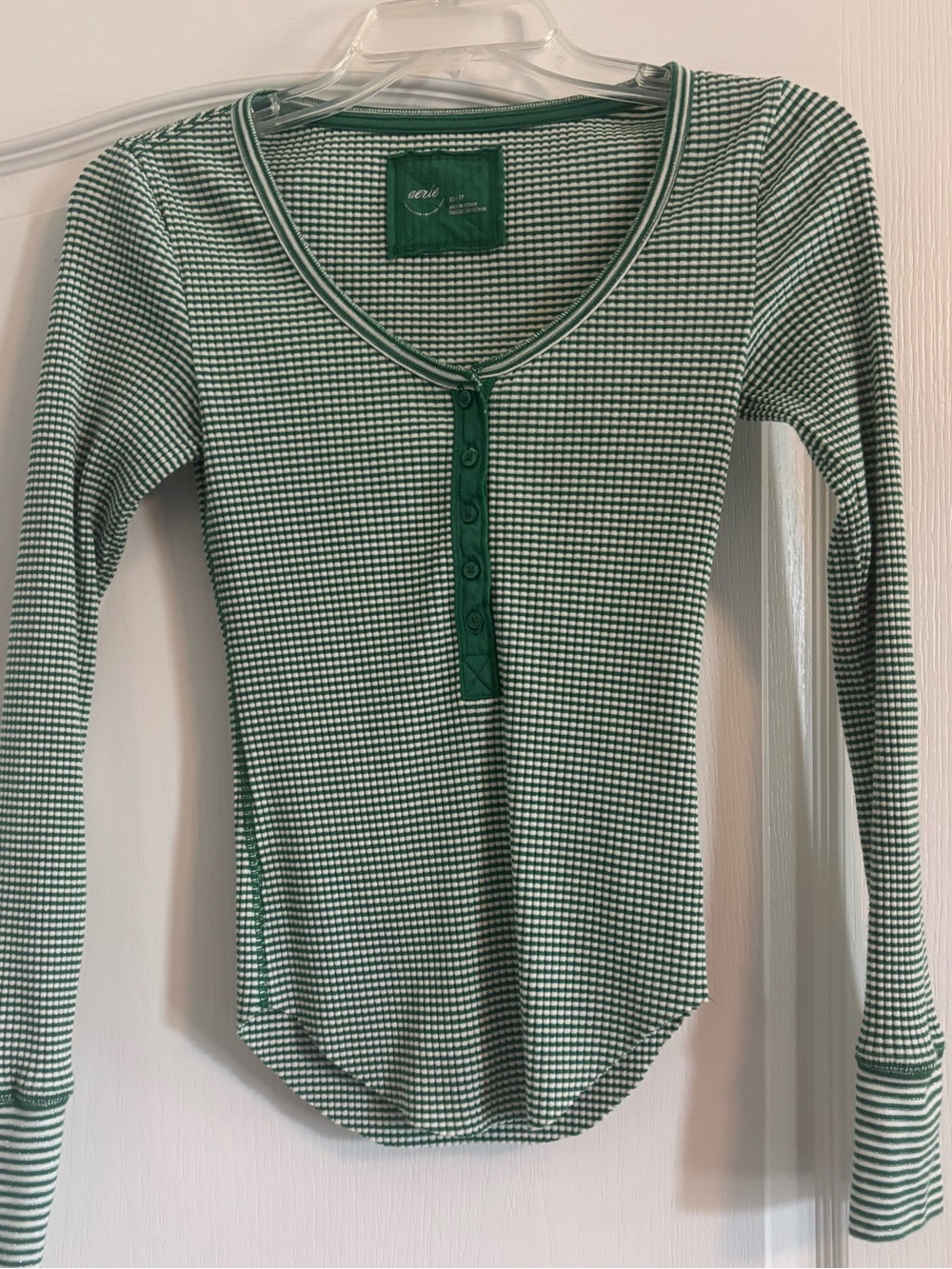 aerie Green & White Waffle Henley Long Sleeve Top size extra small